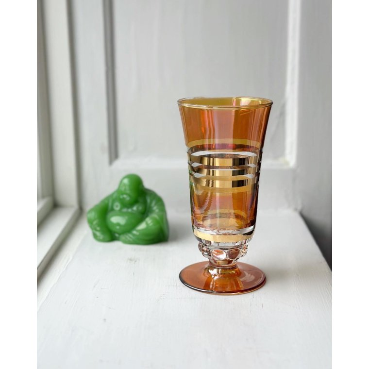 Glass goblet, orange soap bubble effect