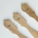 Wooden butter knife w heart, per piece