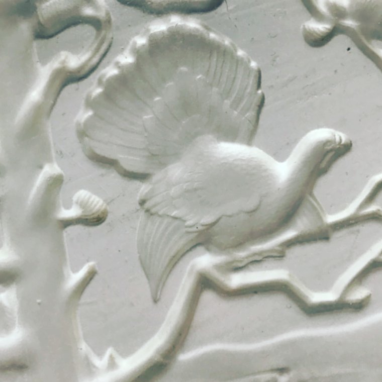 Glass bowl with capercaillie