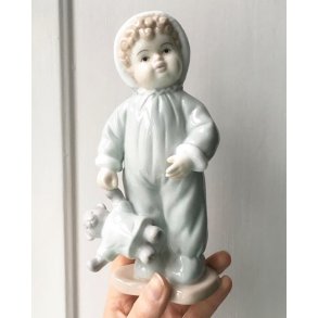 Porcelain figurine with teddy bear, pastel colors