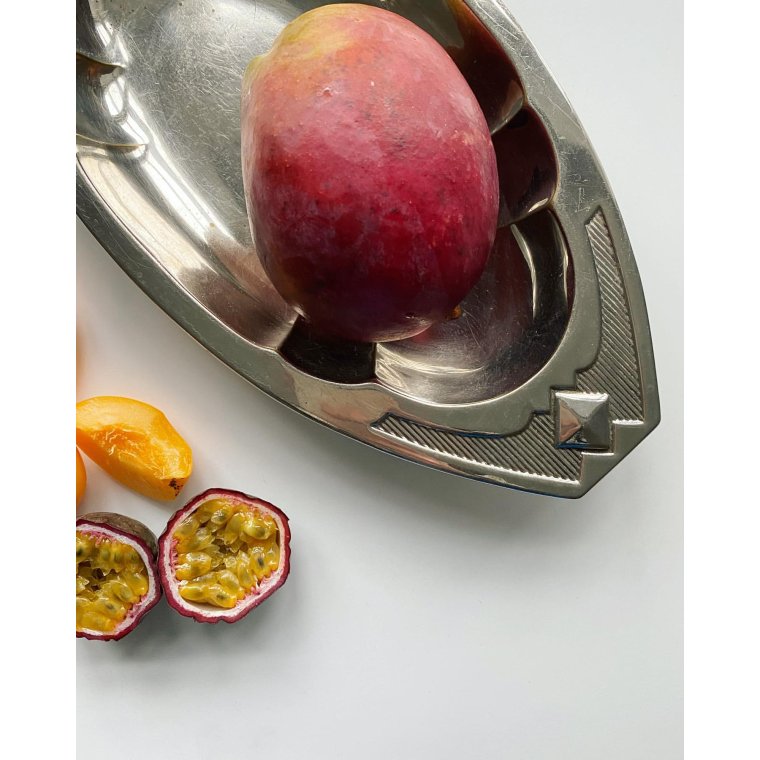 Metalfad, aflangt og kantet