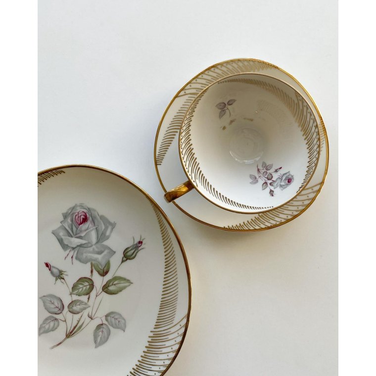 Triost, stor kop m underkop og kagetallerken, gr rose