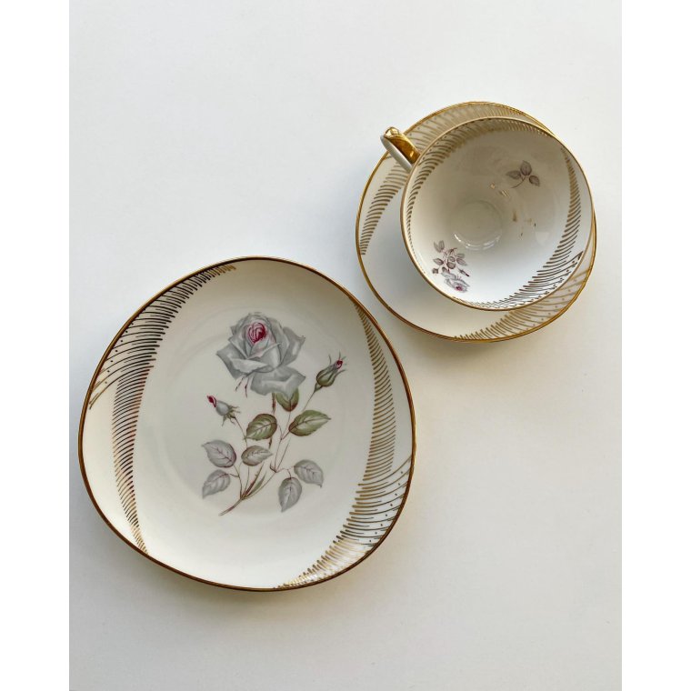 Triost, stor kop m underkop og kagetallerken, gr rose