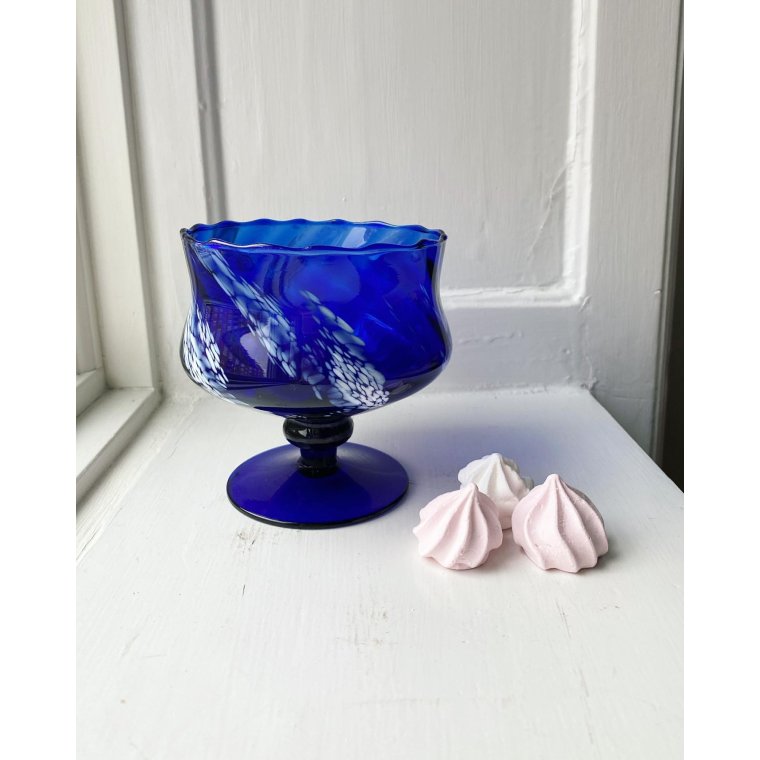 Bl m swirl og hvidmelering, p fod