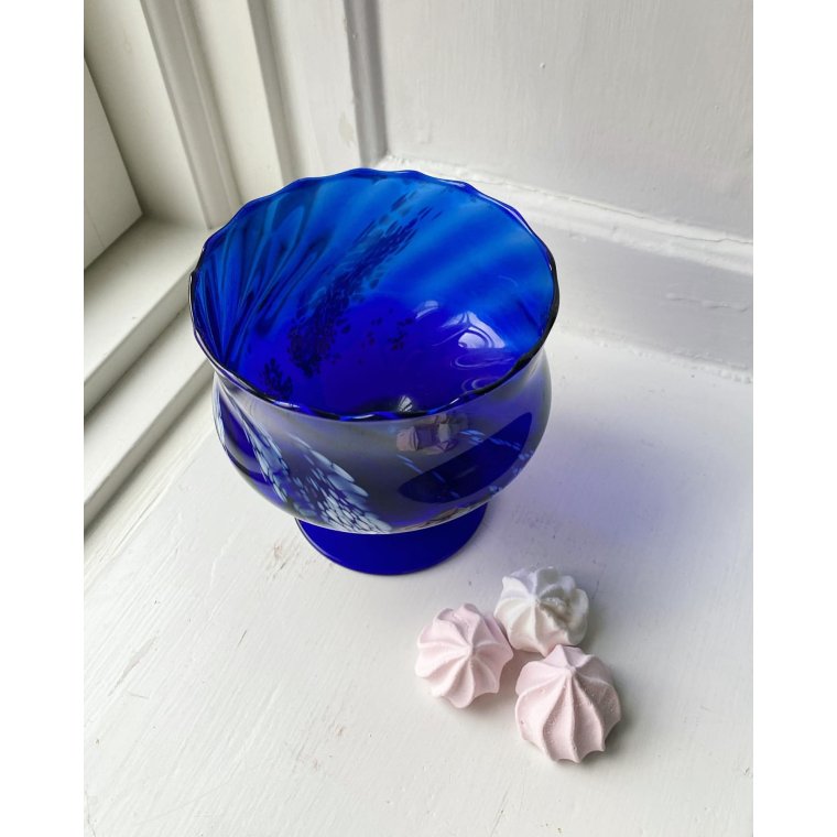 Bl m swirl og hvidmelering, p fod