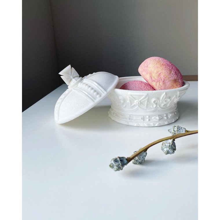 Opaline glass, royal crown