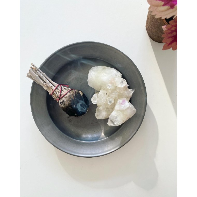 Tin plate with patina