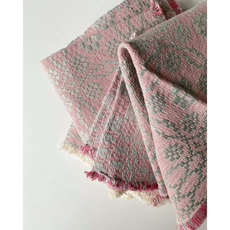 Kraftig stofserviet, lyserd/hvid/gr, pr stk