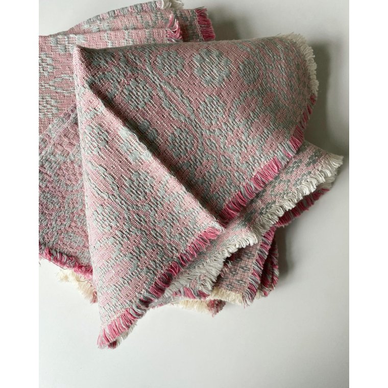 Kraftig stofserviet, lyserd/hvid/gr, pr stk