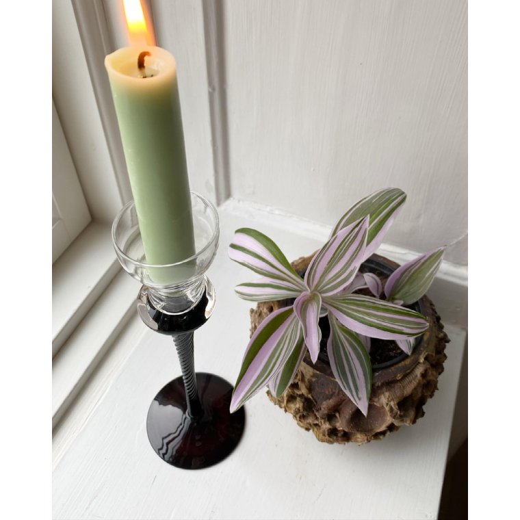 Klar kumme m auberginefarvet swirl