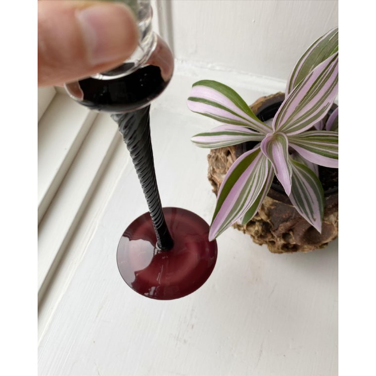 Klar kumme m auberginefarvet swirl