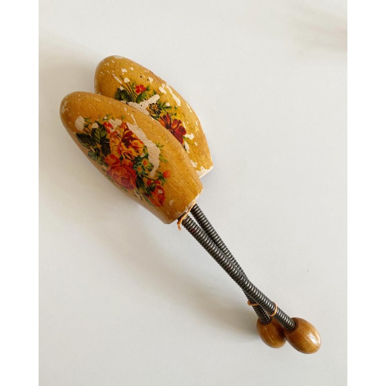 Shoe trees with flowers