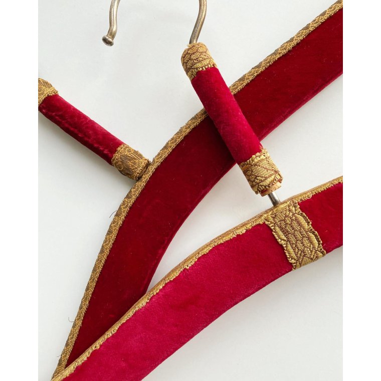 Rde velourbjler m bnd, 2 stk samlet