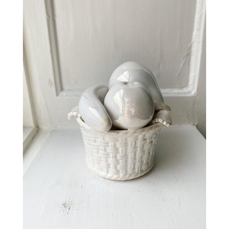 Kurv m frugt, perlemorglasur