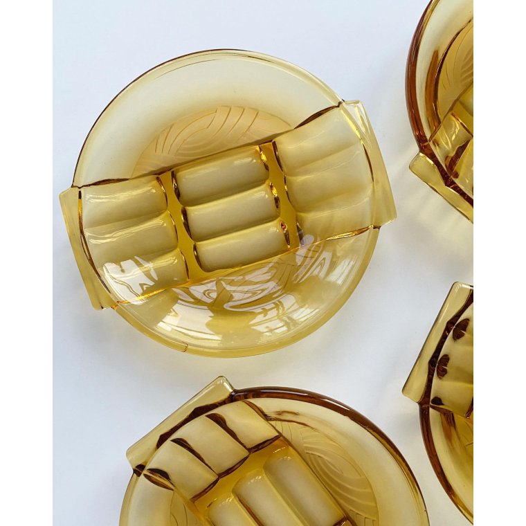 Glastallerkener, ravfarvet glas med 