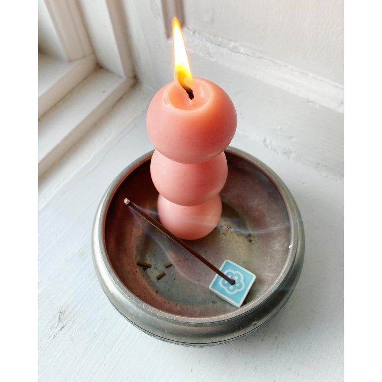 Tin bowl, low with leopard spots