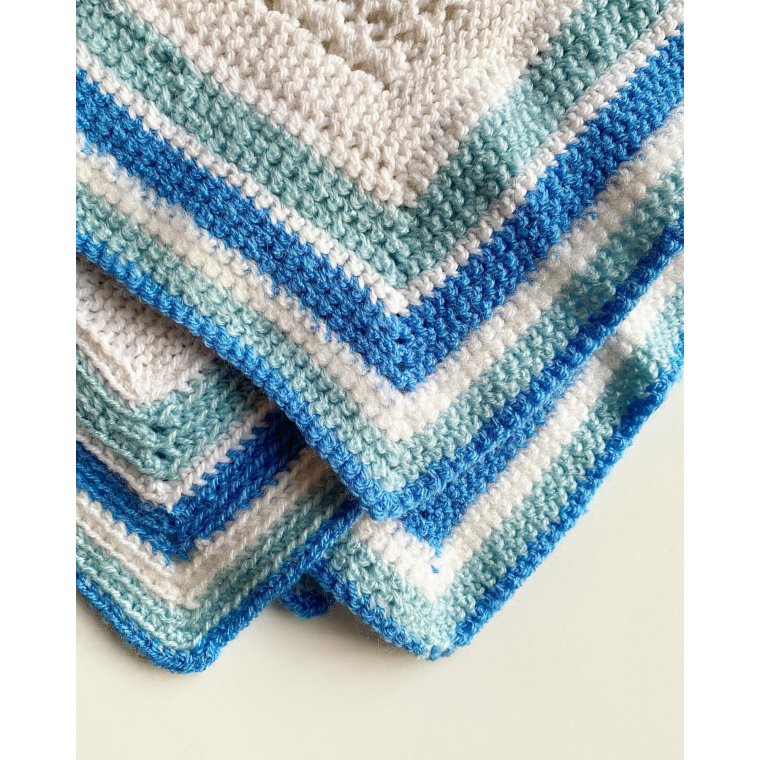 Barnevognstppe, strikket, bl/hvid