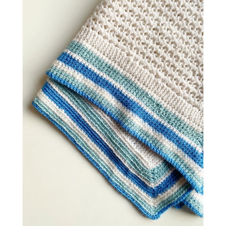 Barnevognstppe, strikket, bl/hvid