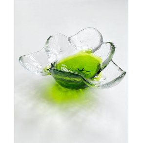 Pertti Santalahti for Humppila, glass dish w green bottom, Kivi-set