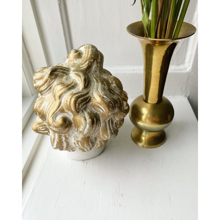 Clay head, white with gold hair