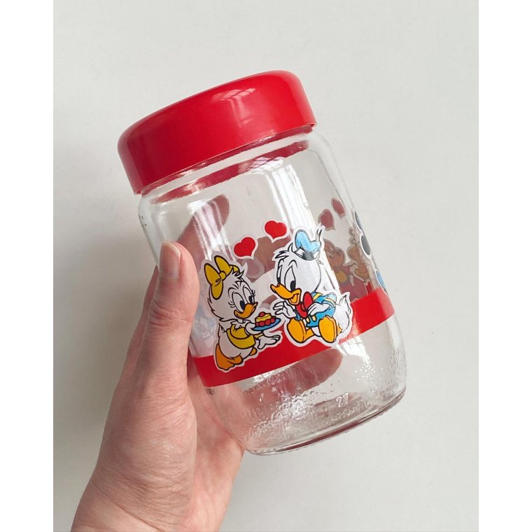 Retro Disney, red plastic lid