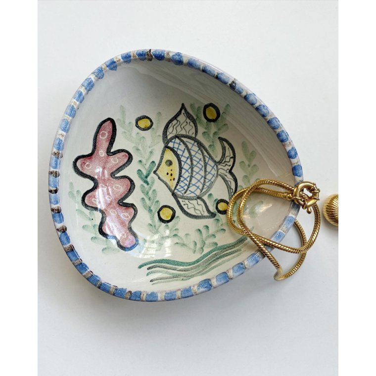 Laholm, triangular dish with fish