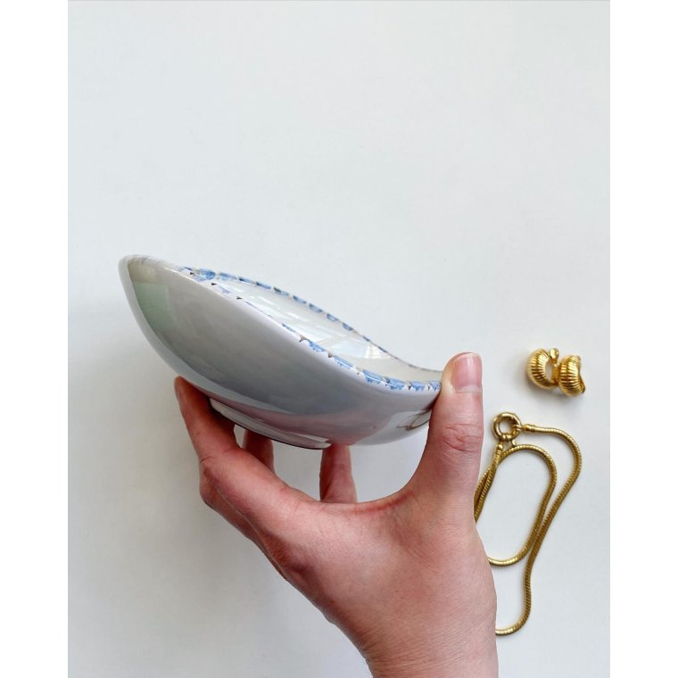 Laholm, triangular dish with fish