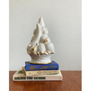 Fruit basket, white faience with gold