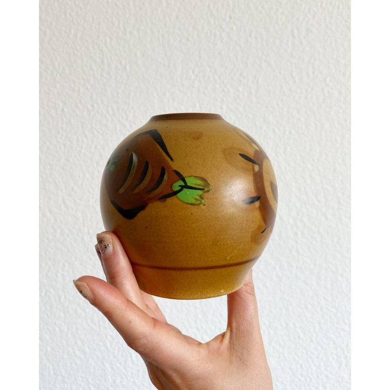 Brun glasur, fisk m mint detaljer