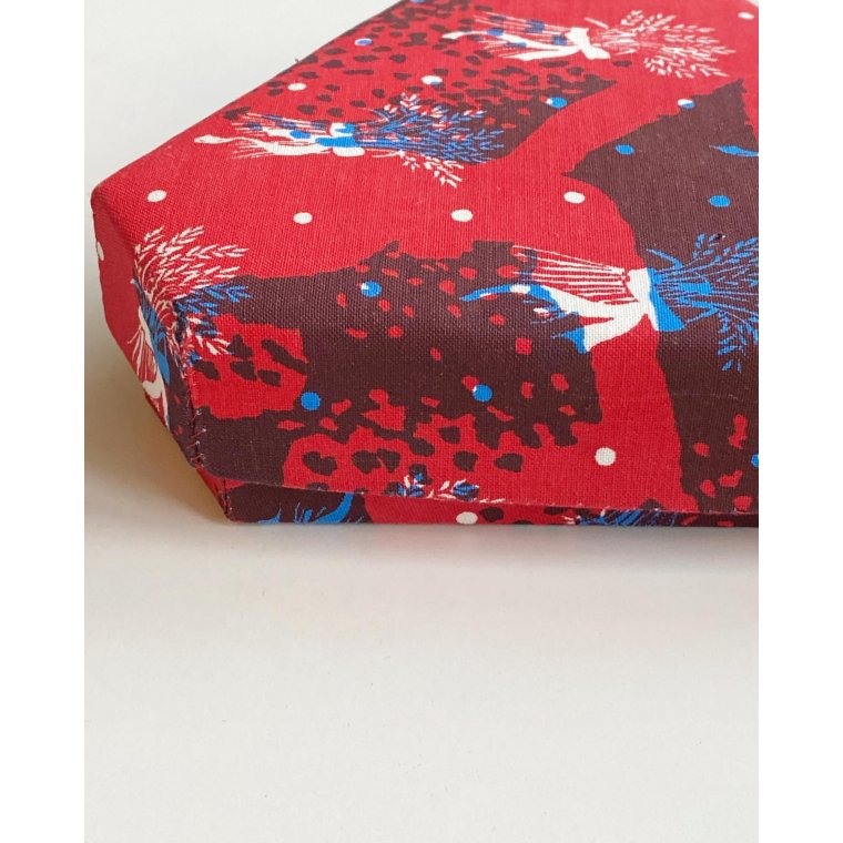 Stofske, trekantet m rdt stof