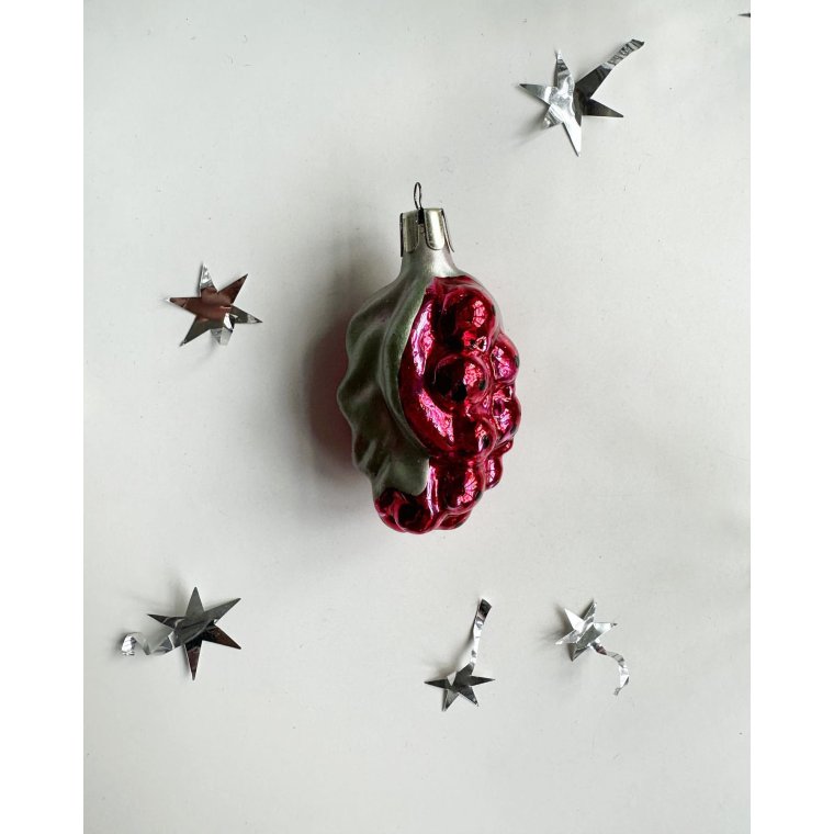 Vintage julekugle, rubinrd drue m slv, NB hul