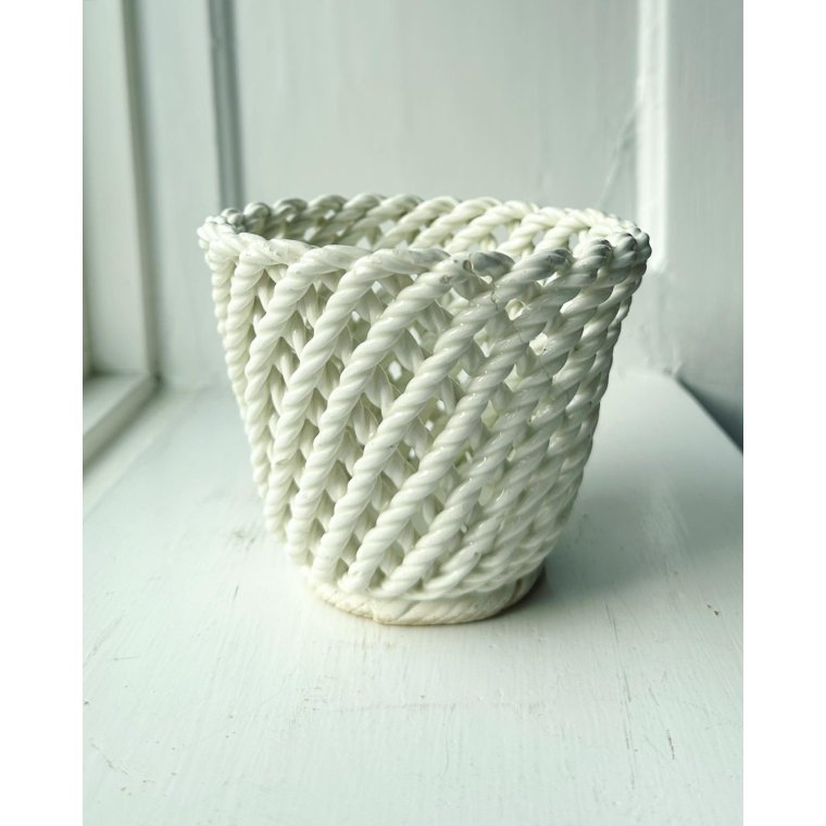 Urtepotteskjuler, snoet porceln, NB