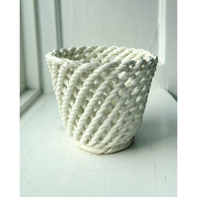 Urtepotteskjuler, snoet porceln, NB