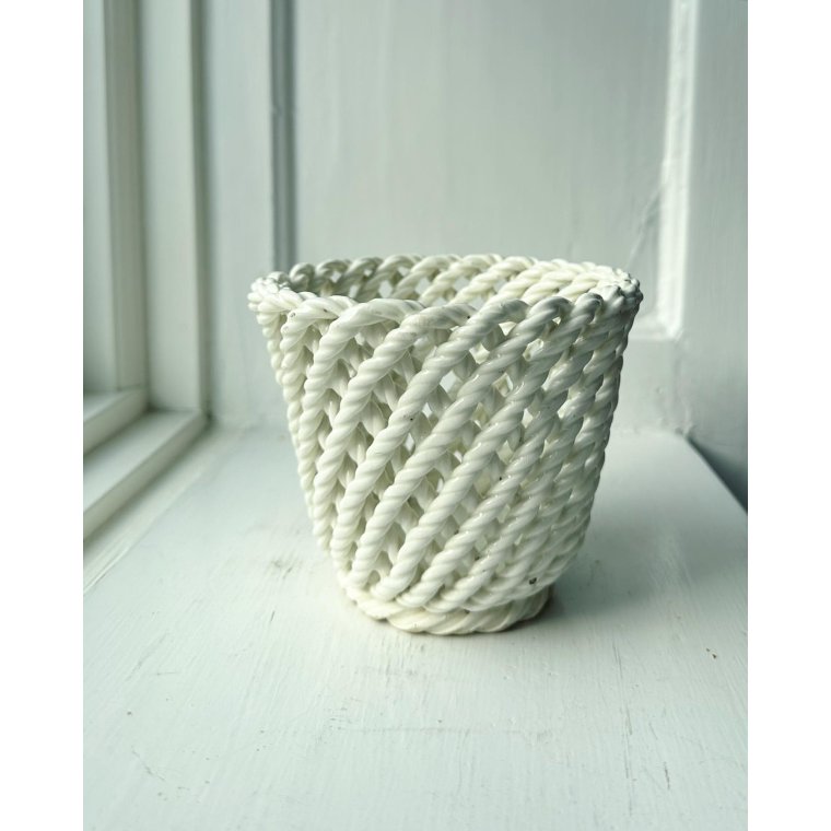 Urtepotteskjuler, snoet porceln, NB