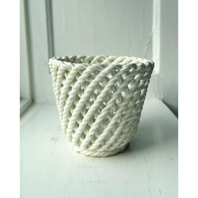 Urtepotteskjuler, snoet porceln, NB