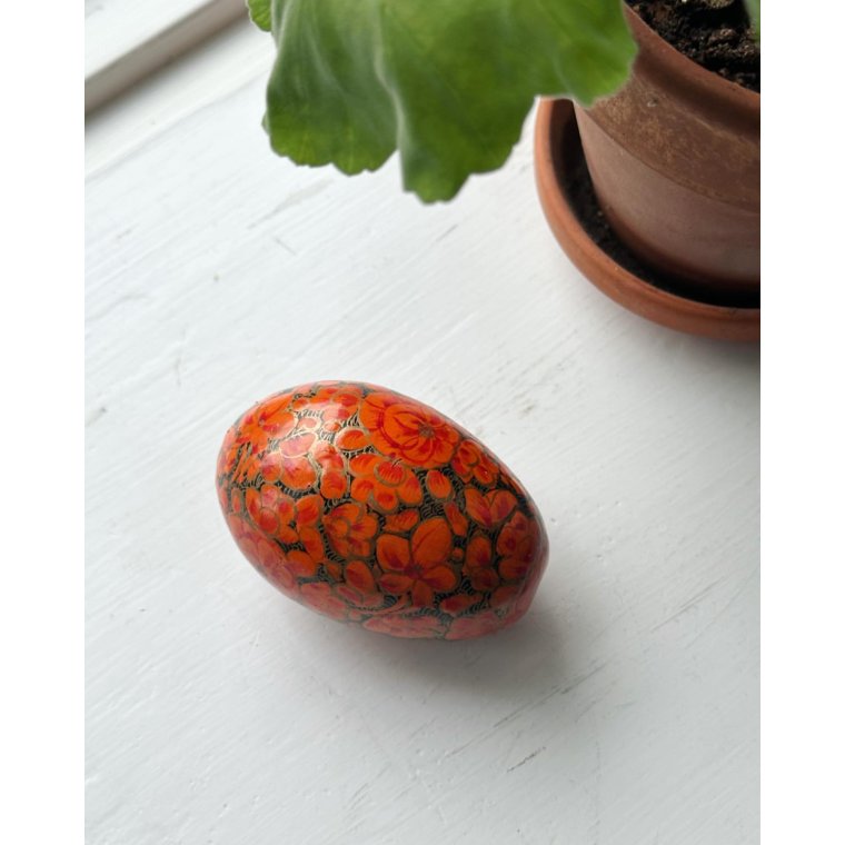 Bemalet g, koral/sort/guld