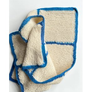 Child's blanket, knitted with blue border