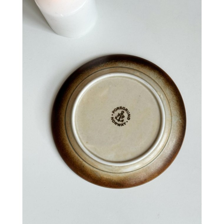 Porsgrund Lava, saucer