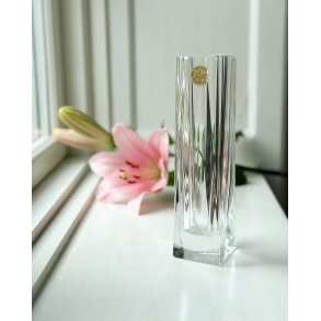 Cristal d'Arques, faceted crystal vase, France, NB