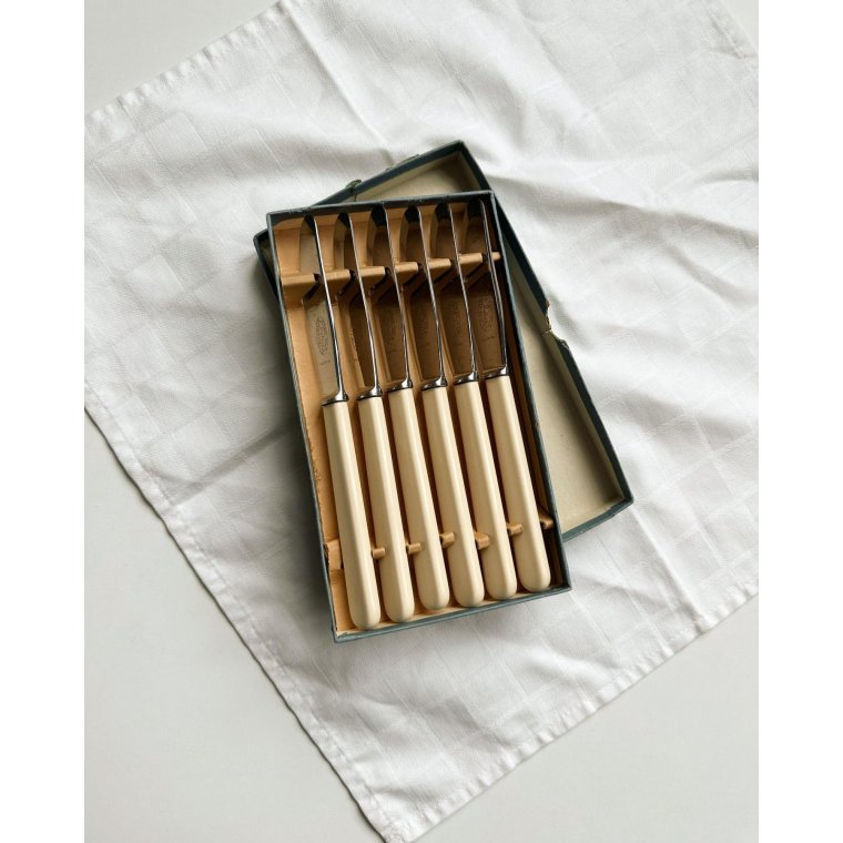 Sheffield knive m creme skaft, 6 stk samlet i ske