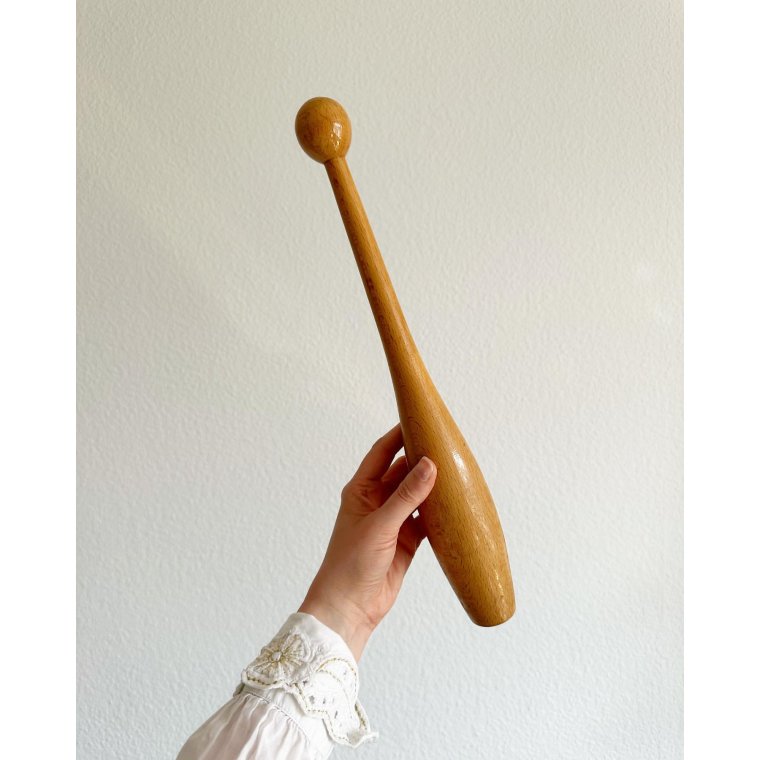 Wooden pin for decoration