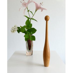 Wooden pin for decoration