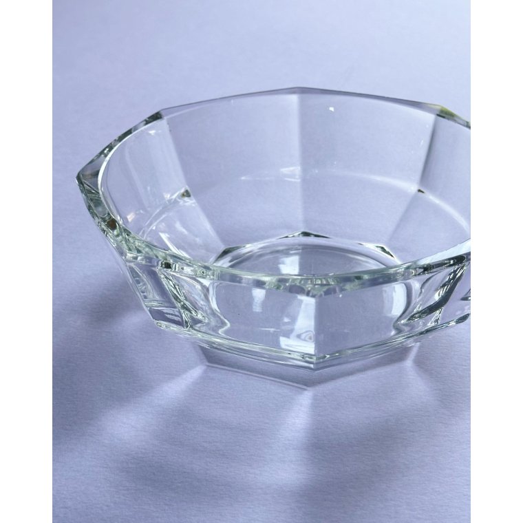 Kantet skl, presset glas, NB