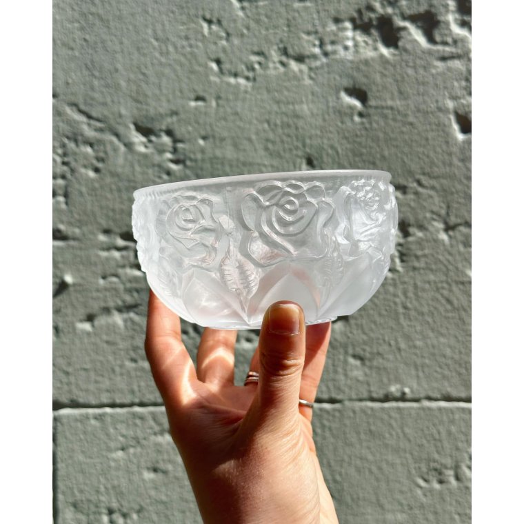 Lille krystalskl m roser, mat yderside