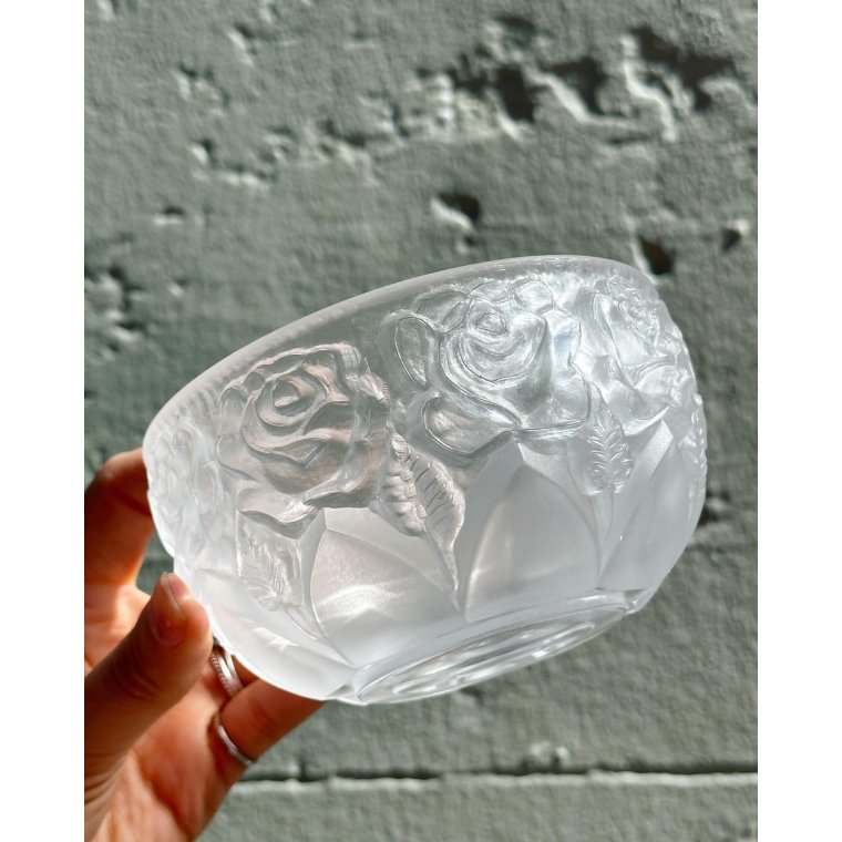 Lille krystalskl m roser, mat yderside