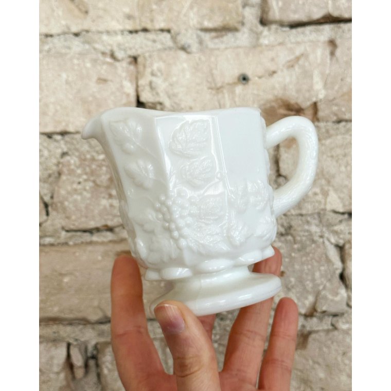 Fldekande, opalineglas, kantet med vindrueranker