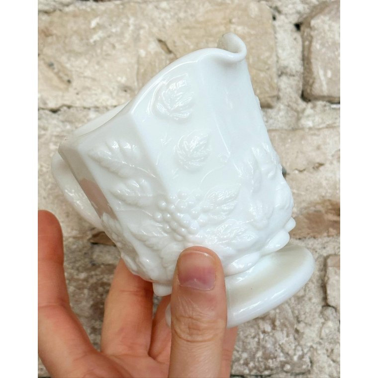 Fldekande, opalineglas, kantet med vindrueranker