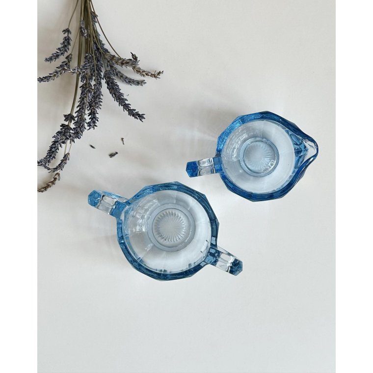 Lyseblt glas, kraftigt st, NB kandens tud