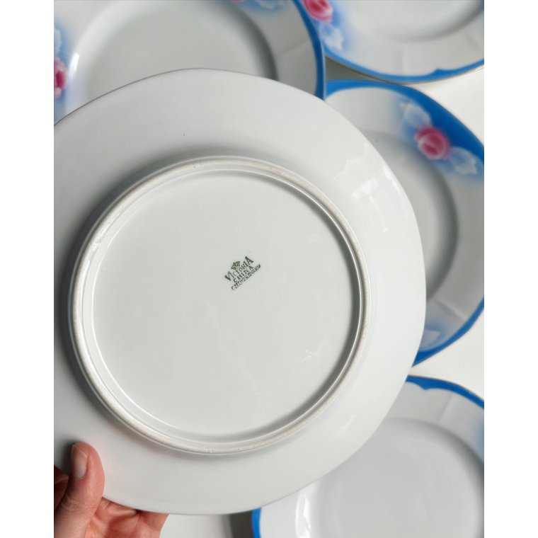 Tjekkoslovakiske middagstallerkner m roser og bl farve, 7 stk samlet