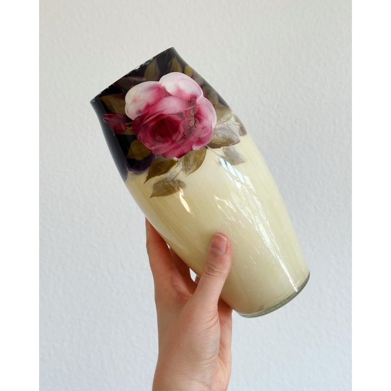 Antik glasvase m bemaling indeni, NB